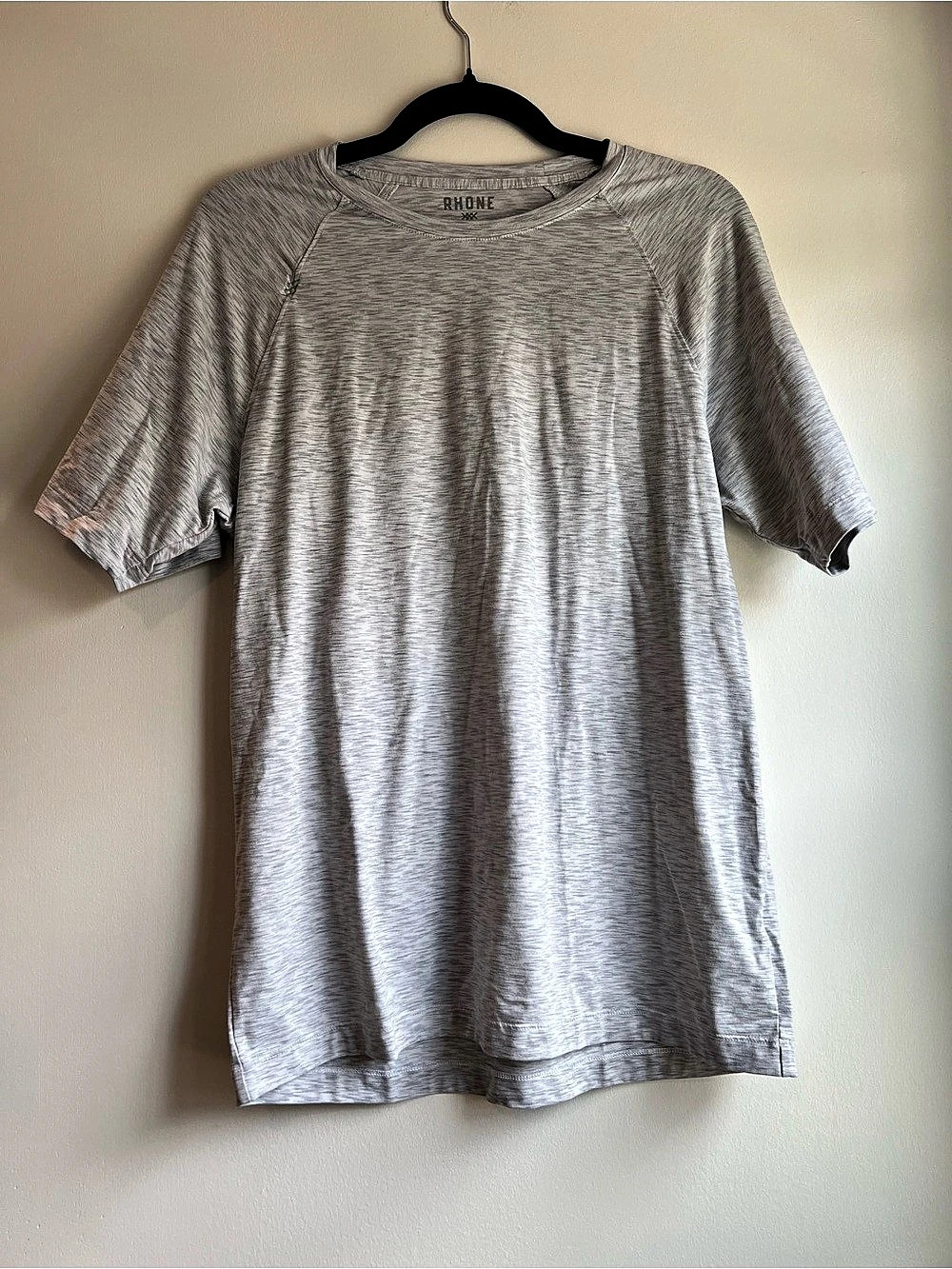 RHONE Reign Short Sleeve Tee Gray M
